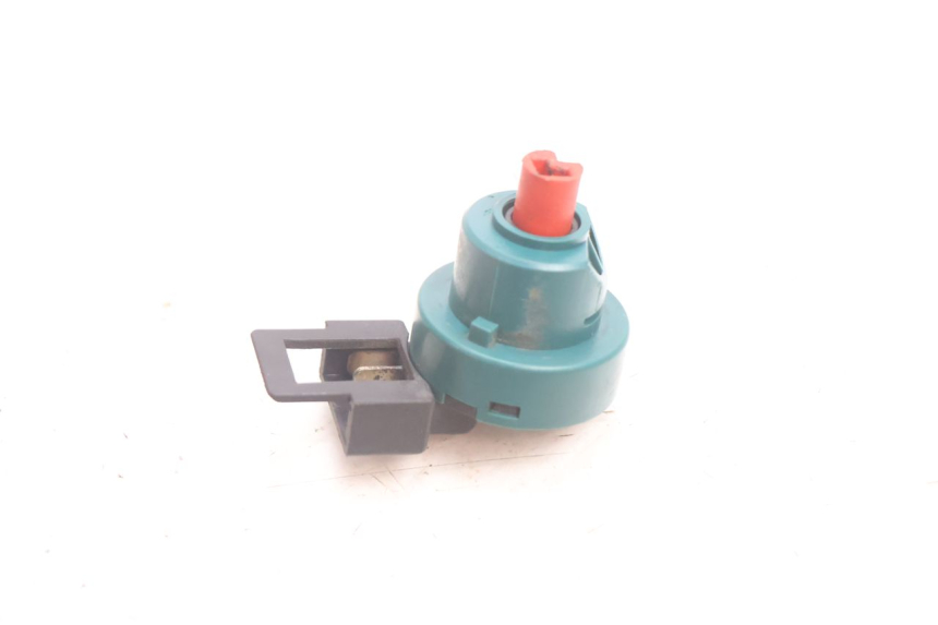 photo de SWITCH PIAGGIO LIBERTY 125 (1998 - 2008) - Zoom on usage condition