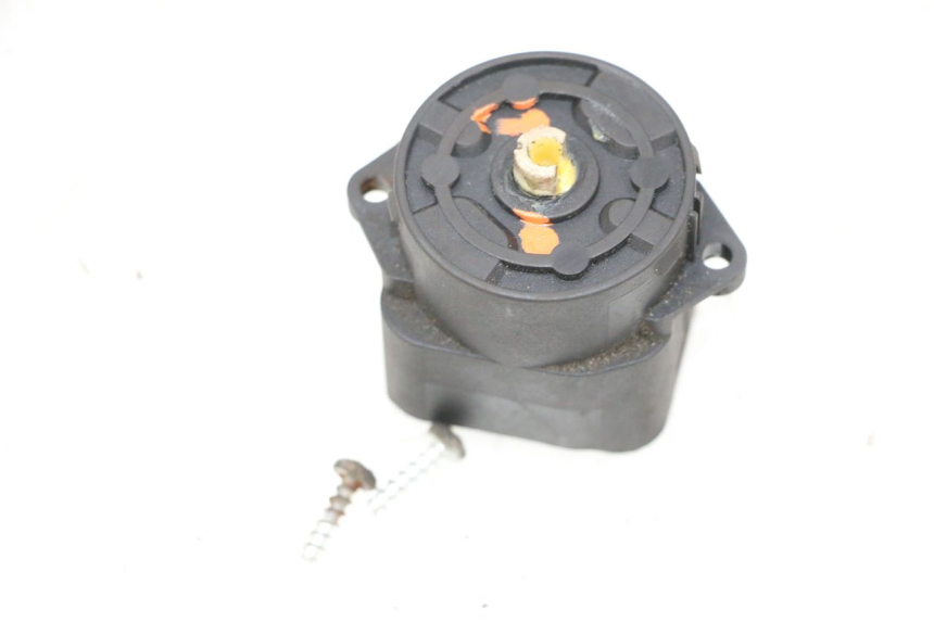 photo de IGNITION SWITCH PIAGGIO MP3 LT 400 (2007 - 2012) - Main view
