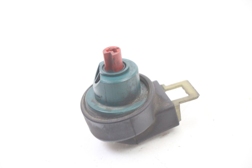 photo de IGNITION SWITCH PIAGGIO X8 125 (2004 - 2007) - Main view