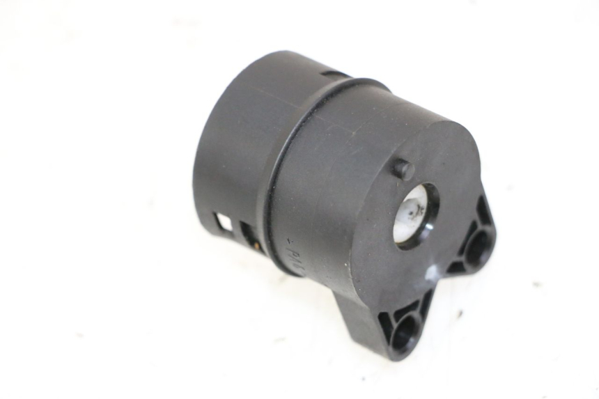 photo de SWITCH PEUGEOT SATELIS 125 (2006 - 2009) - Alternative perspective