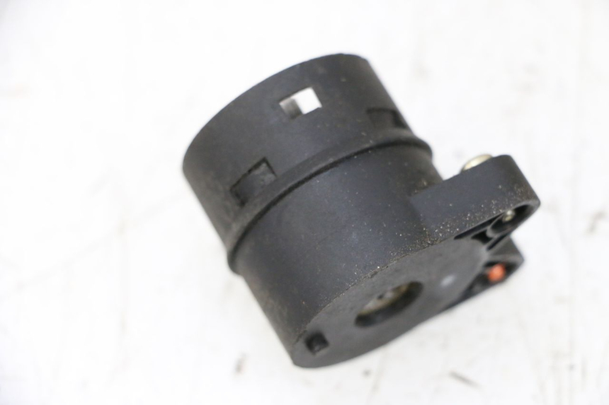 photo de SWITCH PEUGEOT SATELIS 125 (2006 - 2009) - Alternative perspective