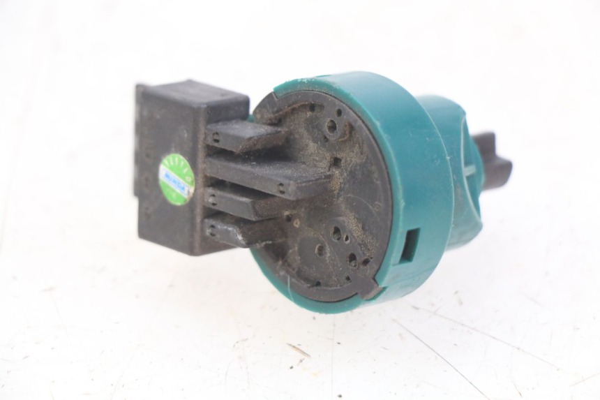 photo de IGNITION SWITCH PIAGGIO VESPA PRIMAVERA 2T 50 (2013 - 2018) - Zoom on usage condition