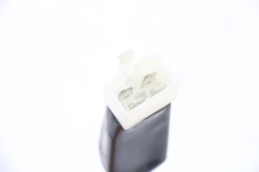 photo de SWITCH PEUGEOT VIVACITY NEW 4T 50 (2008 - 2017) - Alternative perspective