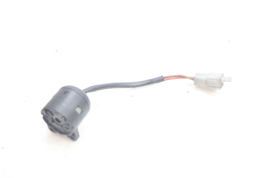 photo de IGNITION SWITCH YAMAHA XMAX X-MAX 125 (2006 - 2009) - Zoom on usage condition