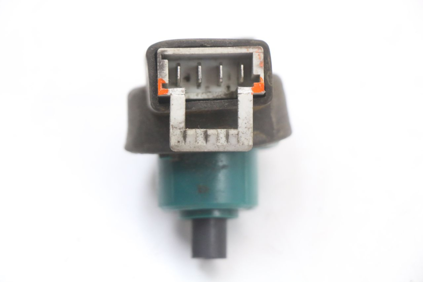 photo de IGNITION SWITCH PIAGGIO X10 125 (2012 - 2017) - Alternative perspective