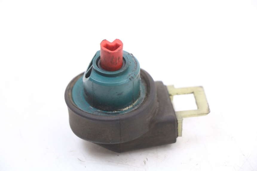 photo de IGNITION SWITCH PIAGGIO X9 125 (2000 - 2003) - Main view
