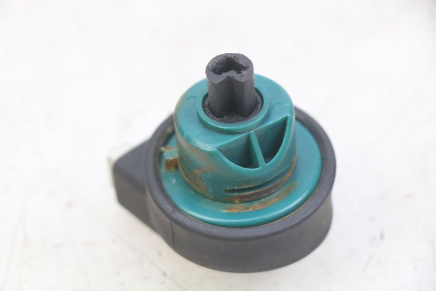 photo de IGNITION SWITCH PIAGGIO XEVO - X EVO 125 (2007 - 2017) - Zoom on usage condition