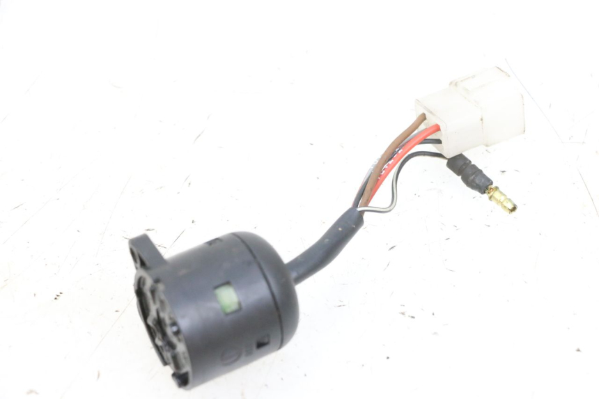 photo de IGNITION SWITCH YAMAHA YP MAJESTY 125 (2002 - 2006) - Component detail