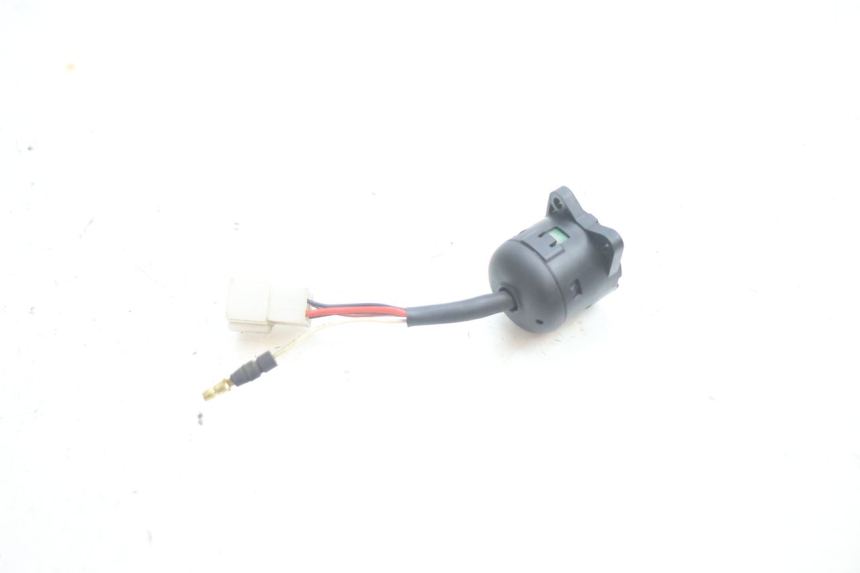 photo de IGNITION SWITCH YAMAHA YP MAJESTY 125 (2002 - 2006) - Zoom on usage condition