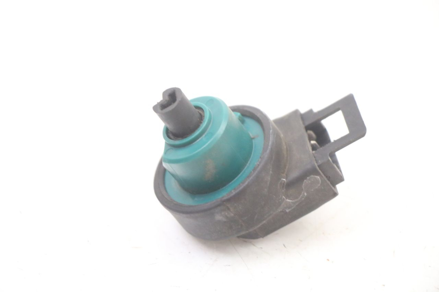 photo de IGNITION SWITCH PIAGGIO ZIP 4T 50 (2018 - 2020) - Alternative perspective