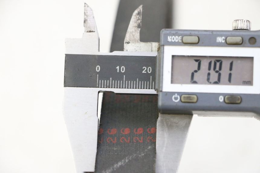 photo de DRIVE BELT SUZUKI BURGMAN 125 (2007 - 2014) - Zoom on usage condition