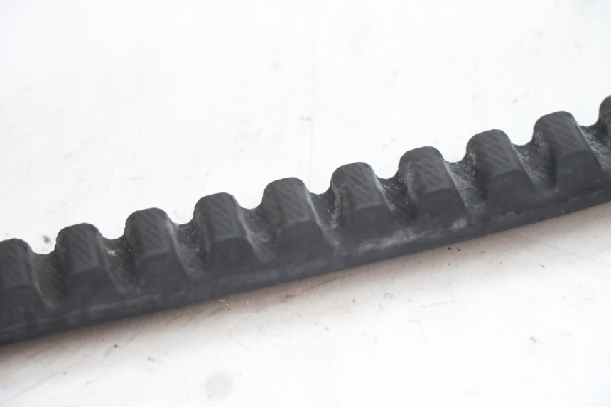 photo de DRIVE BELT PEUGEOT KISBEE 2T 50 (2010 - 2017) - Zoom on usage condition