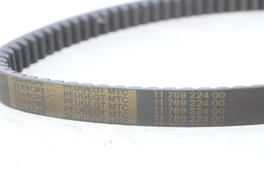 photo de DRIVE BELT PEUGEOT SATELIS COMPRESSOR K15 125 (2006 - 2009) - Alternative perspective