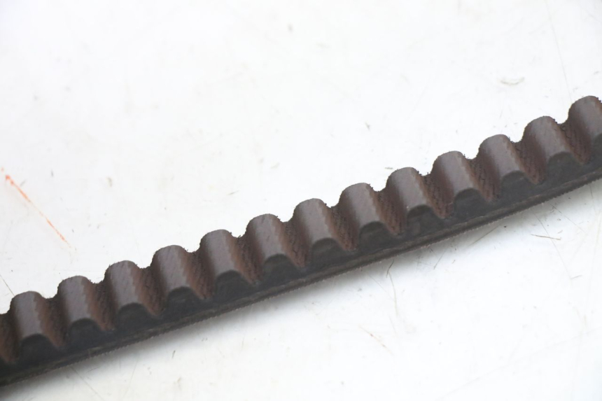 photo de DRIVE BELT PEUGEOT STREETZONE I 2T 50 (2018 - 2020) - Alternative perspective