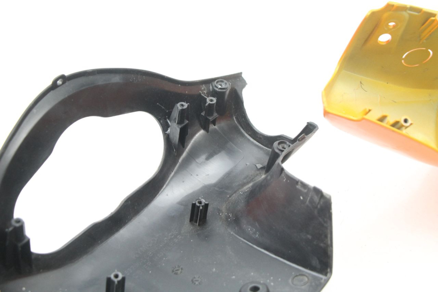 photo de HANDLE BAR PANEL KYMCO AGILITY 4T 50 (2005 - 2018) - Markings and original references