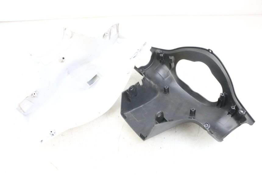 photo de HANDLEBAR COVER KYMCO AGILITY 4T 50 (2018 - 2022) - Component detail