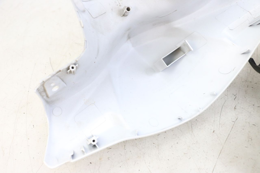 photo de HANDLEBAR COVER KYMCO AGILITY 4T 50 (2018 - 2022) - Additional view of the item