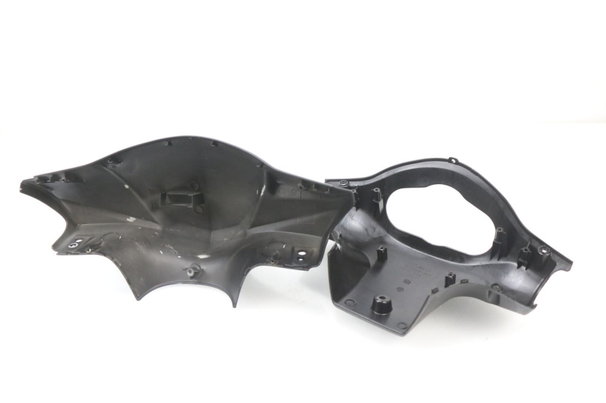 photo de HANDLE BAR PANEL KYMCO AGILITY PREMIUM 50 (2007 - 2010) - Surface and material condition