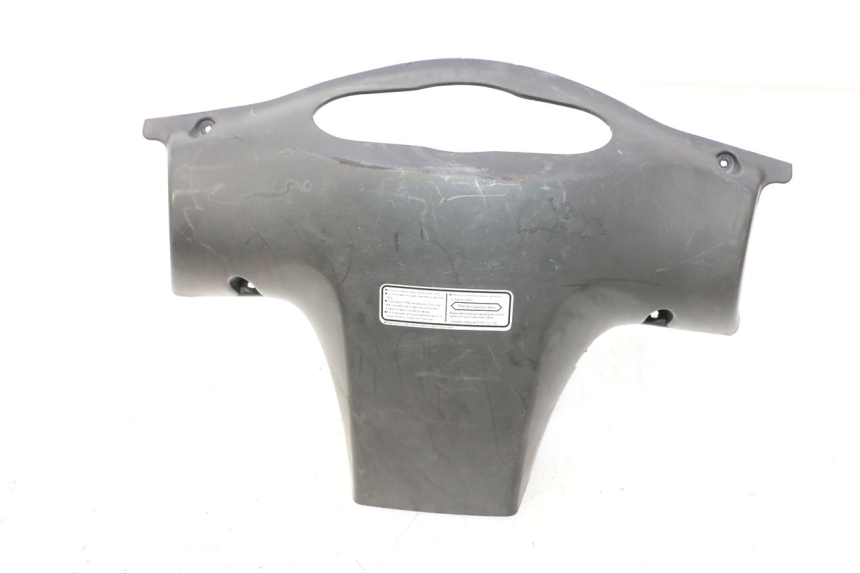 photo de REAR HANDLEBAR COVER KYMCO AGILITY 4T 50 (2018 - 2022) - Technical close-up