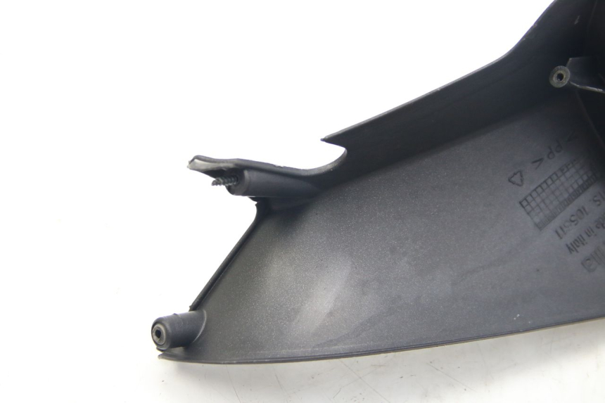 photo de REAR HANDLEBAR COVER APRILIA ATLANTIC 500 (2002 - 2003) - Zoom on usage condition