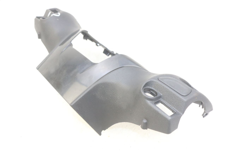photo de REAR HANDLEBAR COVER PIAGGIO BEVERLY 125 (2010 - 2015) - Product overview