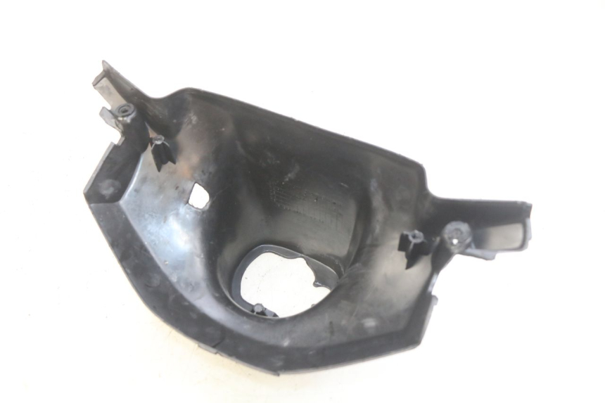 photo de REAR HANDLEBAR COVER MBK BOOSTER SPIRIT 50 (1999 - 2003) - Surface and material condition