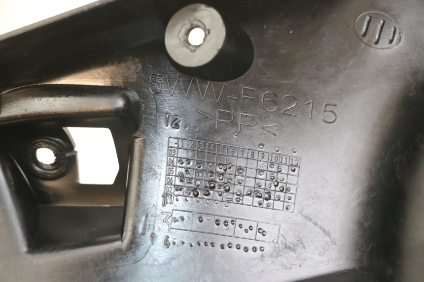 photo de REAR HANDLEBAR COVER MBK BOOSTER SPIRIT 50 (2004 - 2017) - Zoom on usage condition