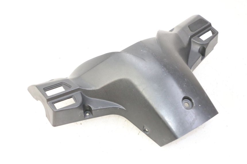 photo de REAR HANDLEBAR COVER TNT MOTOR BOSTON 4T 50 (2018 - 2025) - Technical close-up