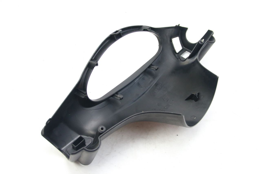 photo de REAR HANDLEBAR COVER DERBI BOULEVARD 50 (2009 - 2006) - Focus on structure