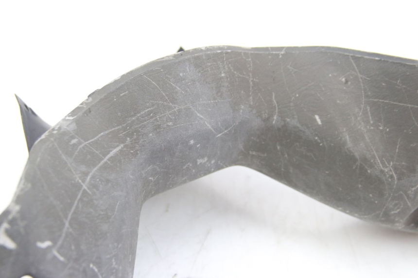 photo de REAR HANDLEBAR COVER SUZUKI BURGMAN 125 (2007 - 2014) - Distinctive features