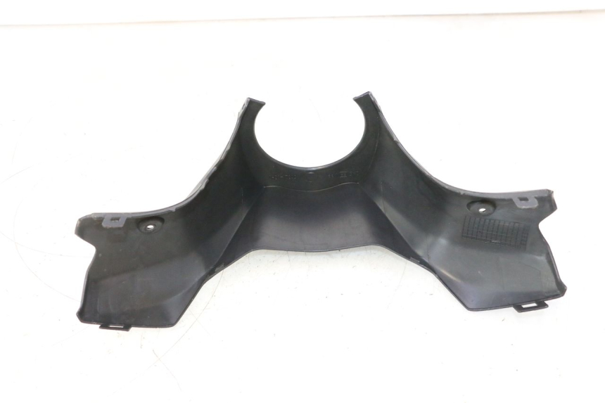 photo de REAR HANDLEBAR COVER SUZUKI BURGMAN 125 (2007 - 2014) - Component detail