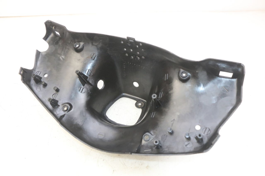 photo de REAR HANDLEBAR COVER TGB CITY 2 50 (2009 - 2013) - Fixing points details