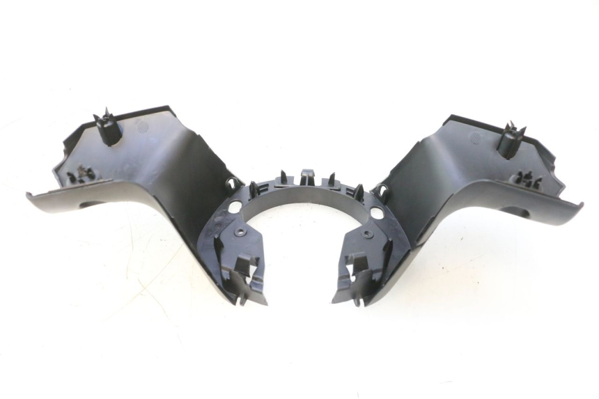 photo de REAR HANDLEBAR COVER PEUGEOT CITYSTAR 2T 50 (2018 - 2021) - Component detail