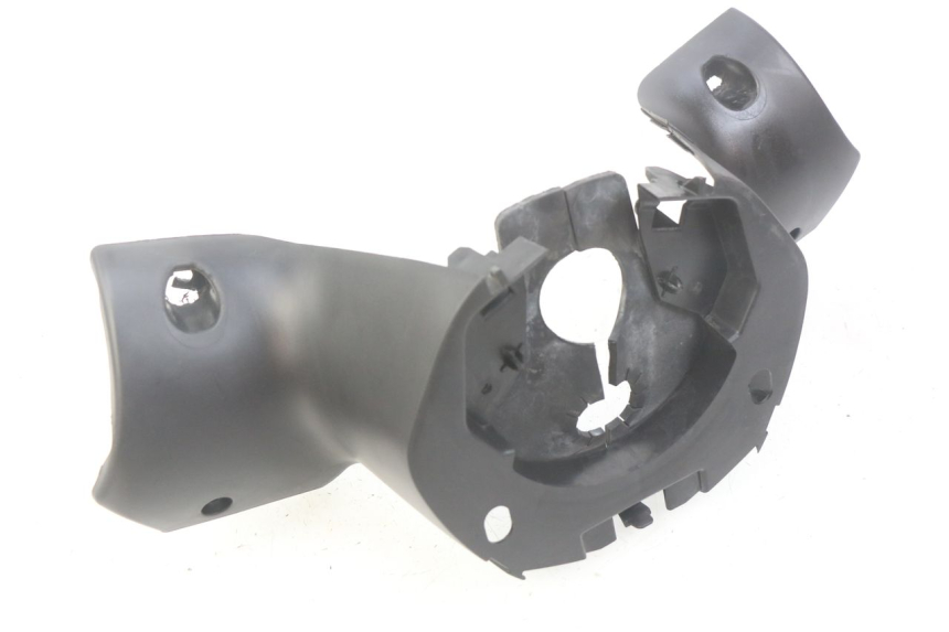 photo de REAR HANDLEBAR COVER PEUGEOT CITYSTAR 125 (2011 - 2017) - Alternative perspective