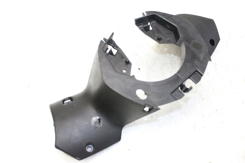 photo de REAR HANDLEBAR COVER PEUGEOT CITYSTAR 50 (2013 - 2017) - Alternative perspective