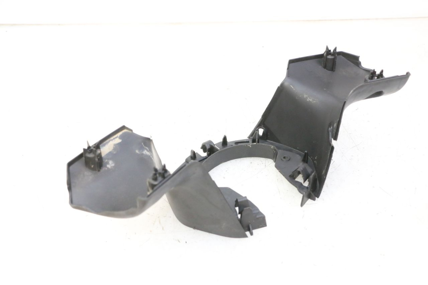 photo de REAR HANDLEBAR COVER PEUGEOT CITYSTAR 50 (2013 - 2017) - Component detail