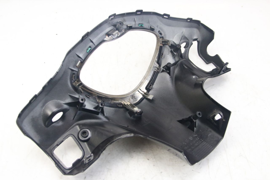 photo de REAR HANDLEBAR COVER YAMAHA D'ELIGHT DELIGHT 125 (2017 - 2020) - Component zoom