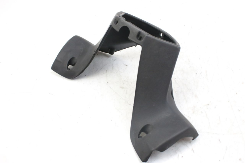 photo de REAR HANDLEBAR COVER PEUGEOT ELYSTAR 50 (2002 - 2014) - Technical close-up