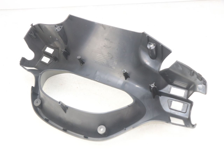 photo de REAR HANDLEBAR COVER HONDA FES PANTHEON 2T 125 (1998 - 2002) - Alternative perspective