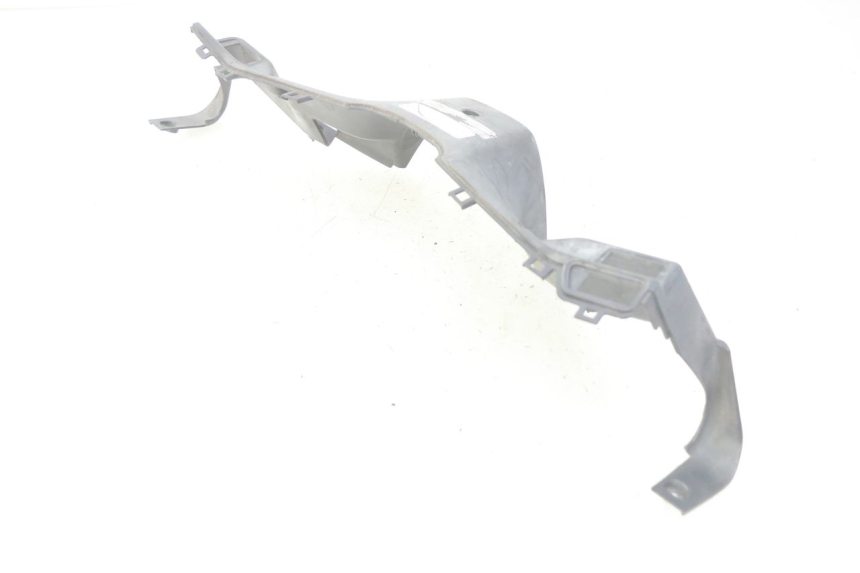 photo de REAR HANDLEBAR COVER HONDA FES PANTHEON 125 (2003 - 2007) - Component detail