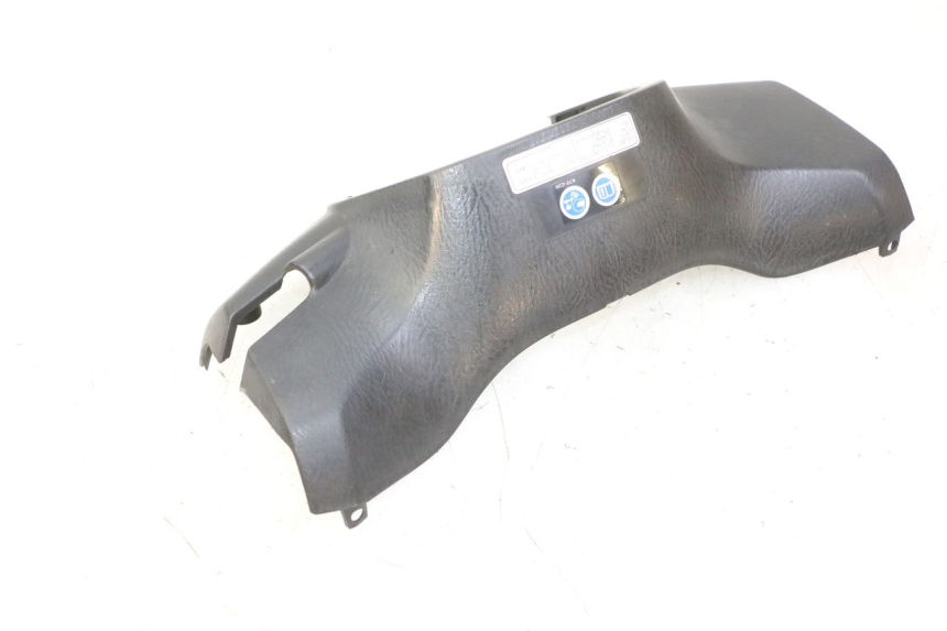 photo de REAR HANDLEBAR COVER HONDA FES S-WING SWING ABS 125 (2007 - 2015) - Alternative perspective