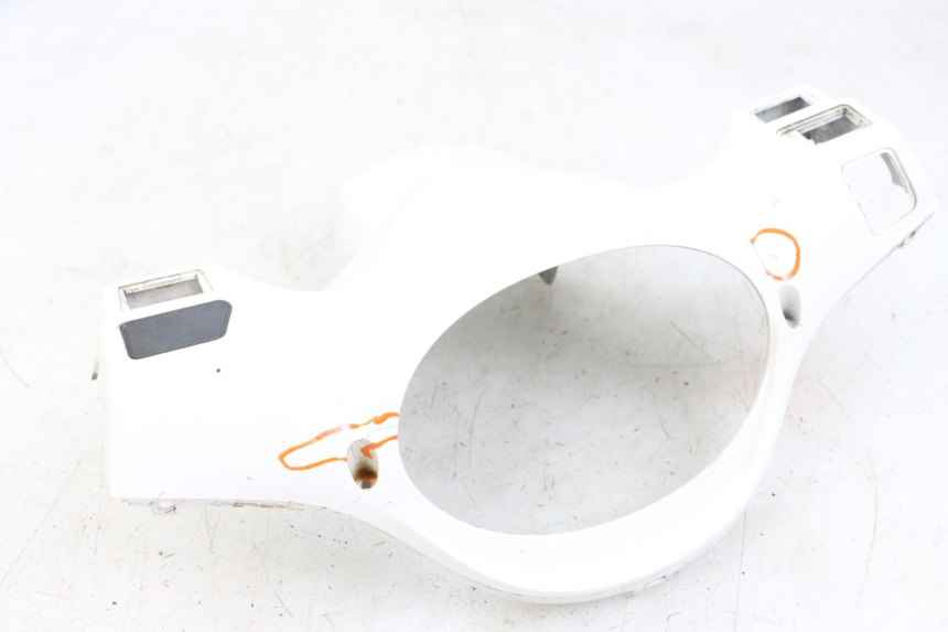 photo de HANDLE BAR REAR PANEL SYM FIDDLE 3 III 50 (2014 - 2020) - Fixing points details