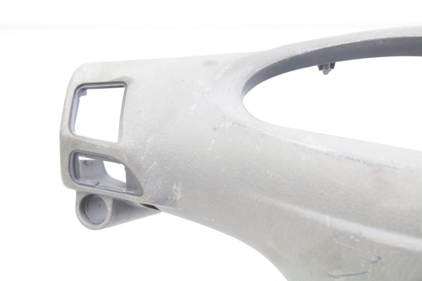 photo de REAR HANDLEBAR COVER PIAGGIO FLY 100 (2006 - 2010) - Surface and material condition