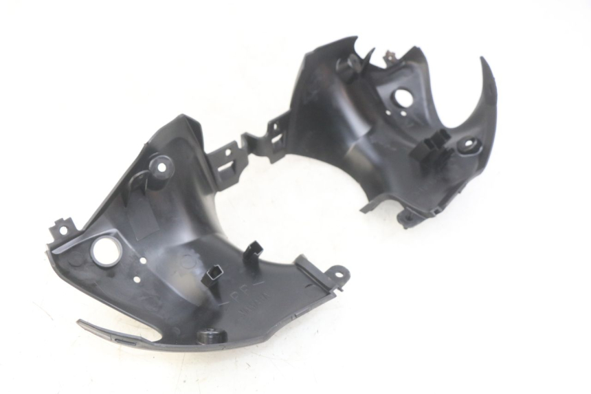 photo de REAR HANDLEBAR COVER YAMAHA HW XENTER 125 (2011 - 2017) - Product overview