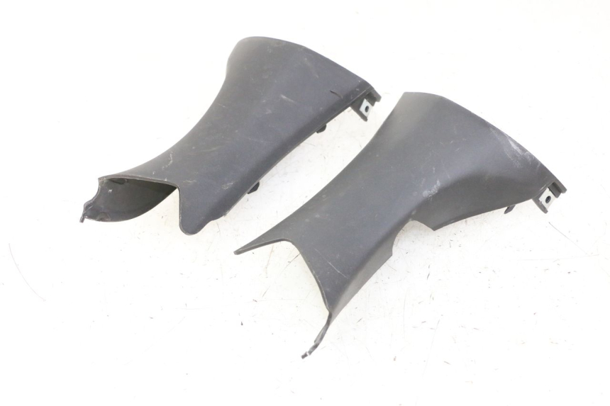 photo de HANDLE BAR REAR PANEL SYM JOYMAX 125 (2010 - 2017) - Zoom on usage condition