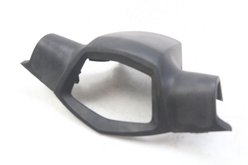 photo de REAR HANDLEBAR COVER PEUGEOT KISBEE 2T 50 (2010 - 2017) - Alternative perspective