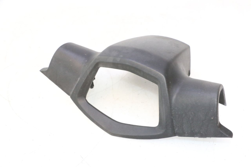 photo de HANDLE BAR REAR PANEL PEUGEOT KISBEE 4T 50 (2023 - 2026) - Main view