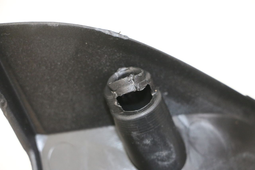 photo de HANDLE BAR REAR PANEL KYMCO XCITING 500 (2007 - 2010) - Checked used part