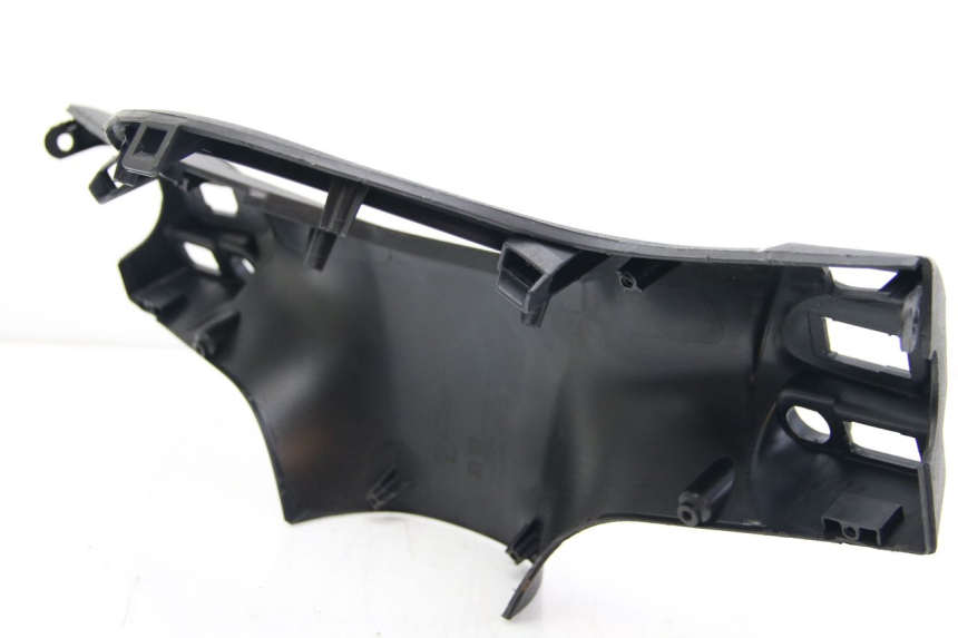 photo de REAR HANDLEBAR COVER PIAGGIO LIBERTY IGET 4T 50 (2015 - 2020) - Distinctive features