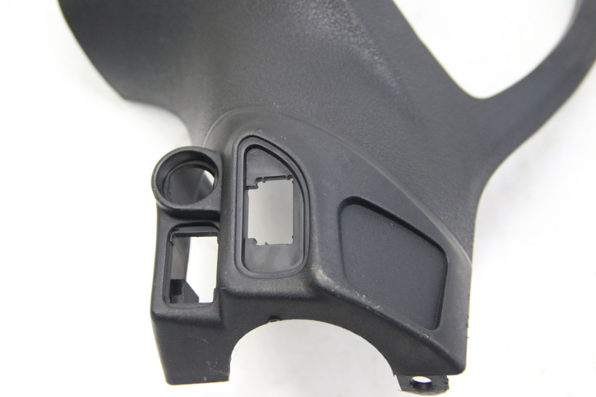 photo de REAR HANDLEBAR COVER PIAGGIO LIBERTY IGET 4T 50 (2015 - 2020) - Alternative perspective